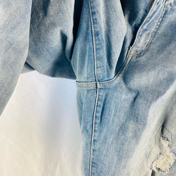 Torrid Light Wash Distressed Raw Hem Boyfriend Jeans Size 20 - Picture 7 of 9